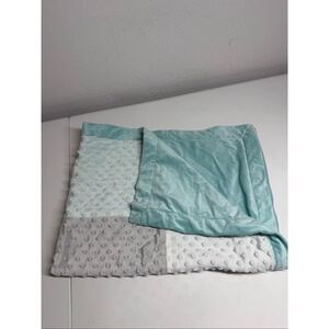 The PEANUTSHELL 2017 Patchwork Minky Dot Velour Baby Blanket EUC 29”x38”